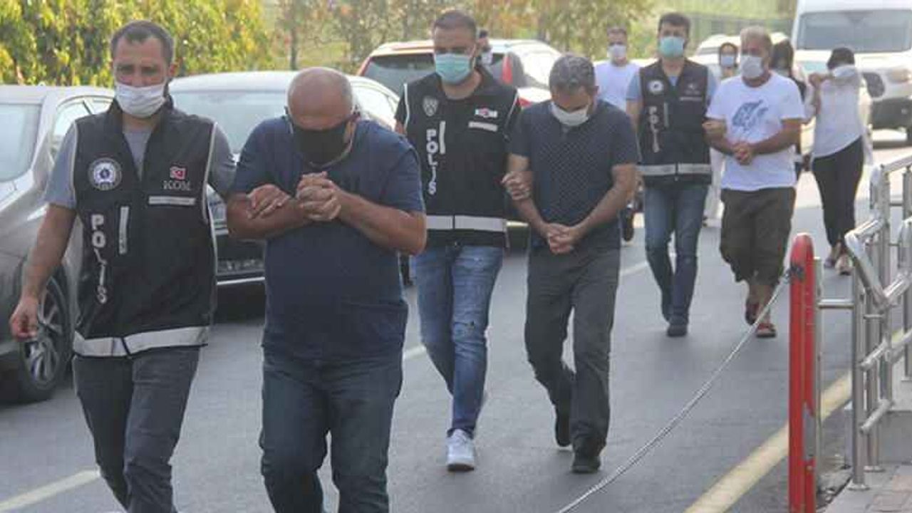 4 bin TL maaş alan memurun dudak uçuklatan zenginliği