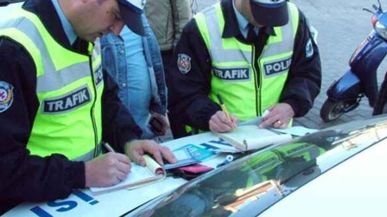 Alanya'da yarış yapan motosikletlilere ceza yağdı