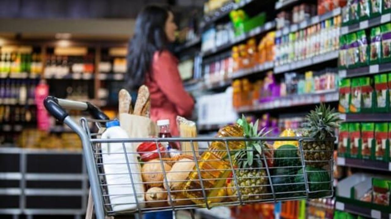 Alanya'da yılbaşı fırsatçılığı: Etiketler gece yarısı değiştirildi