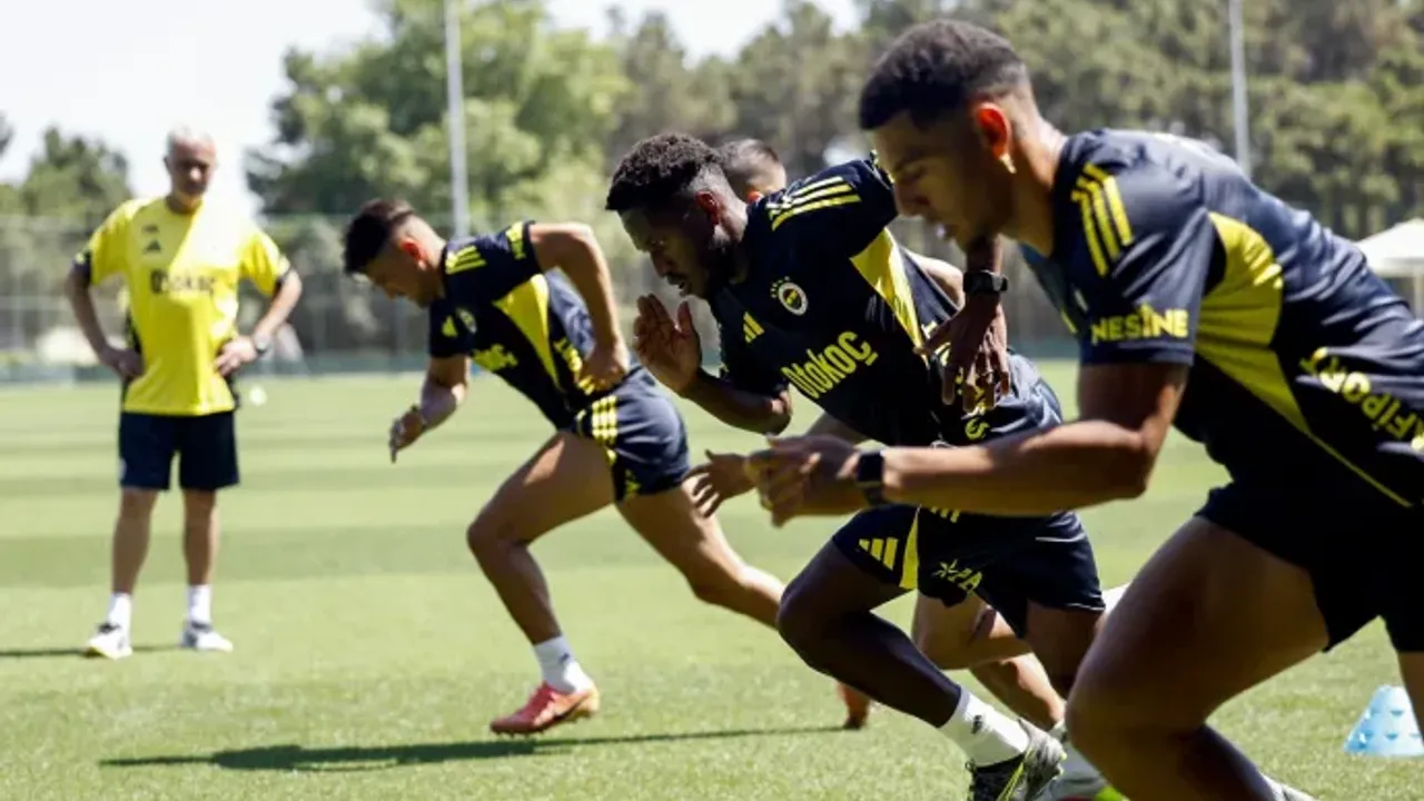 Fenerbahçe'de futbolcular laktat ve kuvvet testlerinden geçti