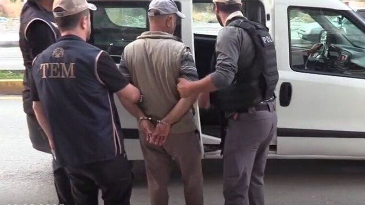 Kırmızı bültenle aranan DEAŞ'lı t*rörist Çorum'da yakalandı