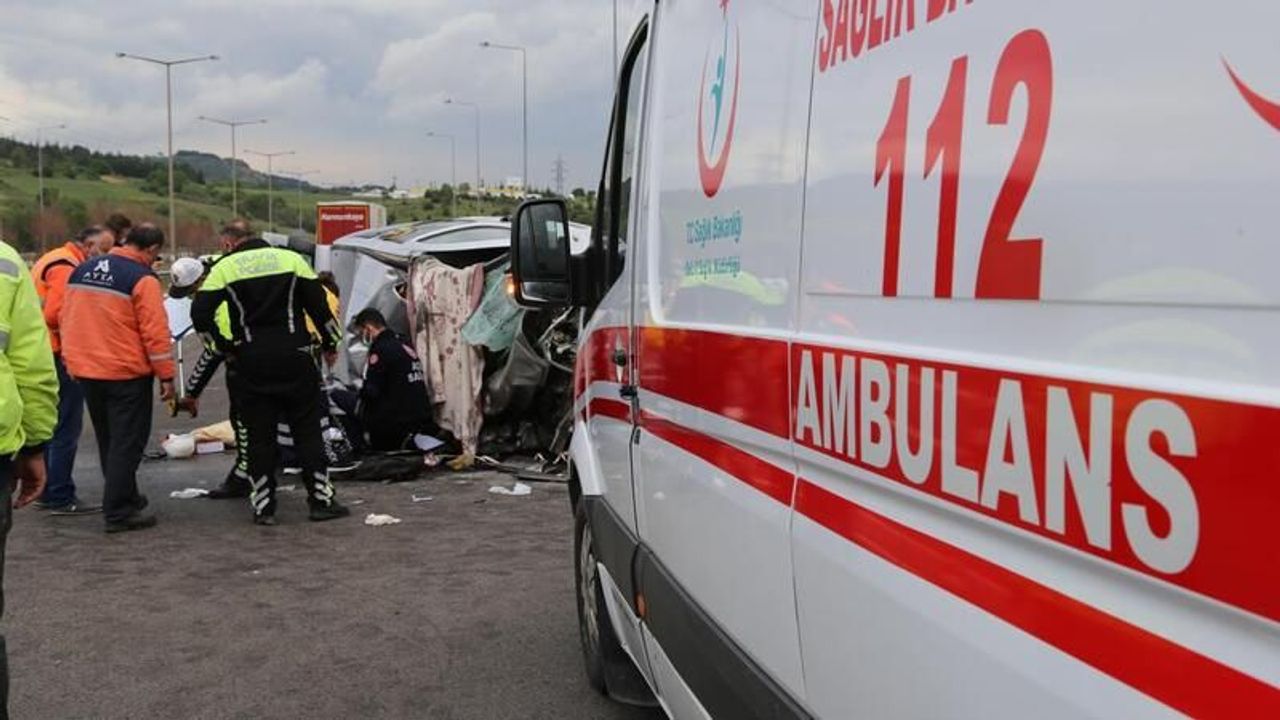 Alanya'da korkunç kaza: Motosikletin çarptığı yaya ağır yaralandı