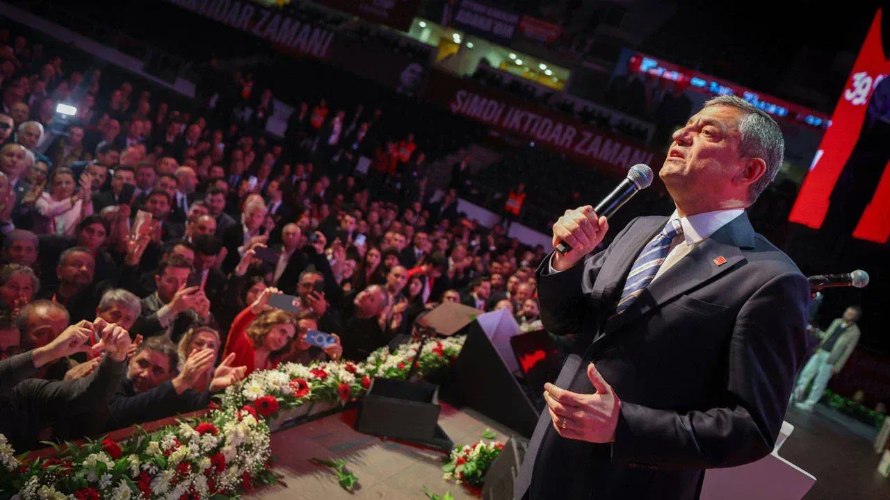 Son dakika! Özgür Özel'in Parti Meclisi belli oldu: Antalya'dan sadece 1 milletvekili var