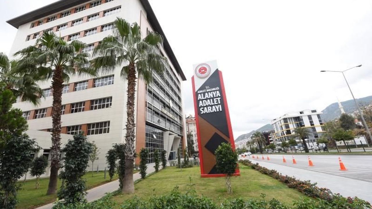 Alanya'da zehir tacirlerine ceza yağdı