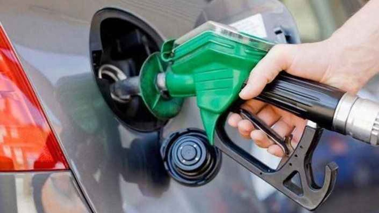 Akaryakıtta dev indirim; tabela yarın değişecek