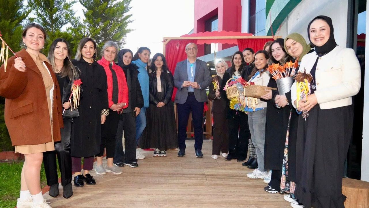 Alanya’da çocuklara unutulmaz masal gecesi