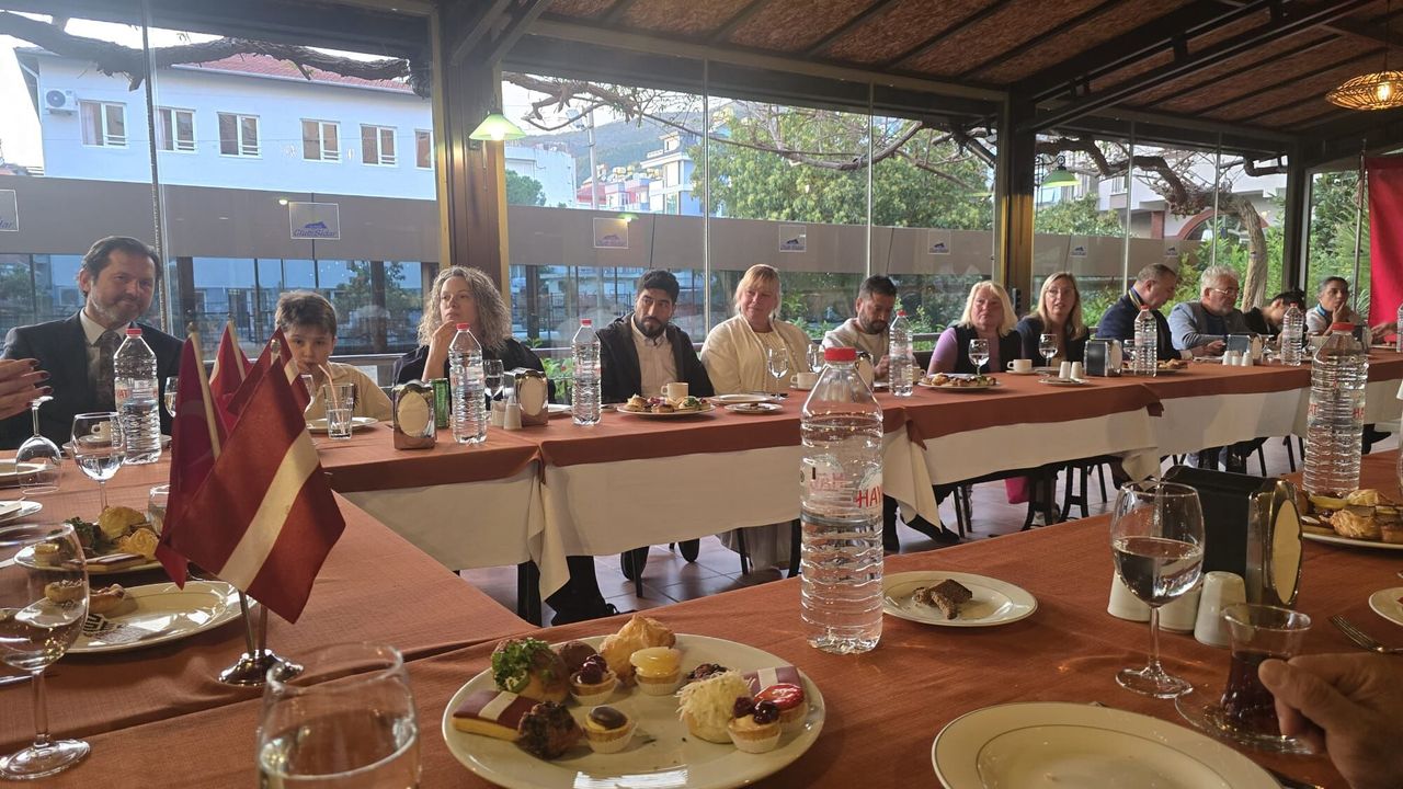 Letonya diplomasisi Alanya’da nabız yokladı