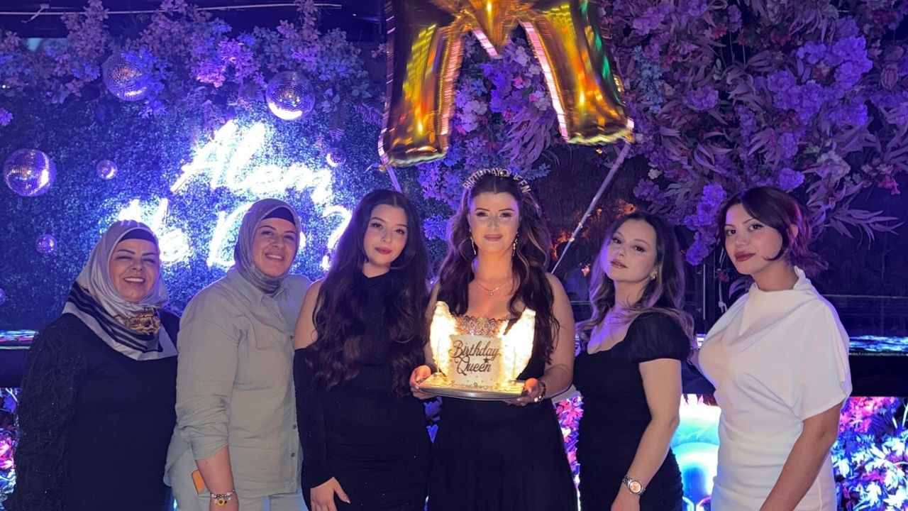 Alanya’da Meral Yiğit’e unutulmaz doğum günü sürprizi