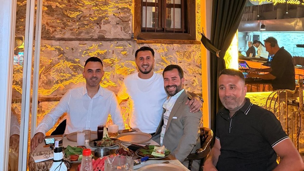 Alanya iş dünyasının tanınan isimleri Ay’La Restaurant’ta buluştu