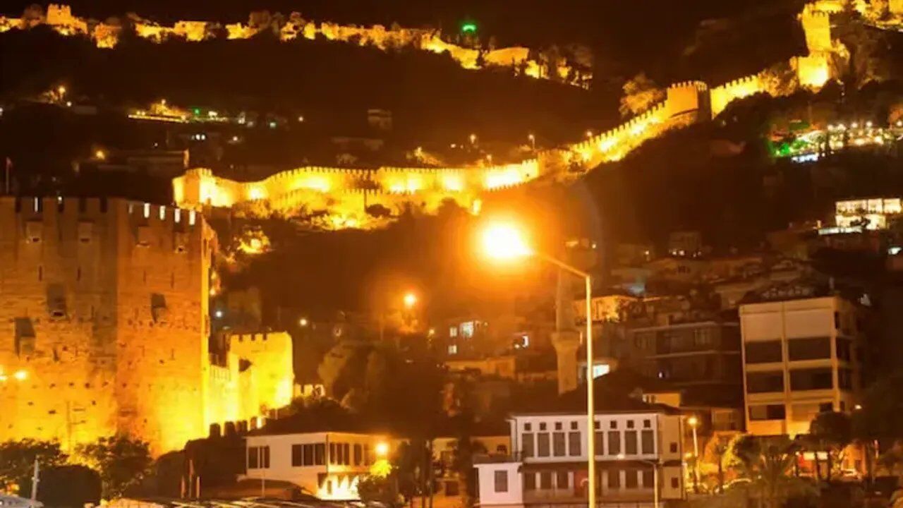 Alanya'da 2 Mayıs Cumartesi 13 mahallede elektrik kesilecek