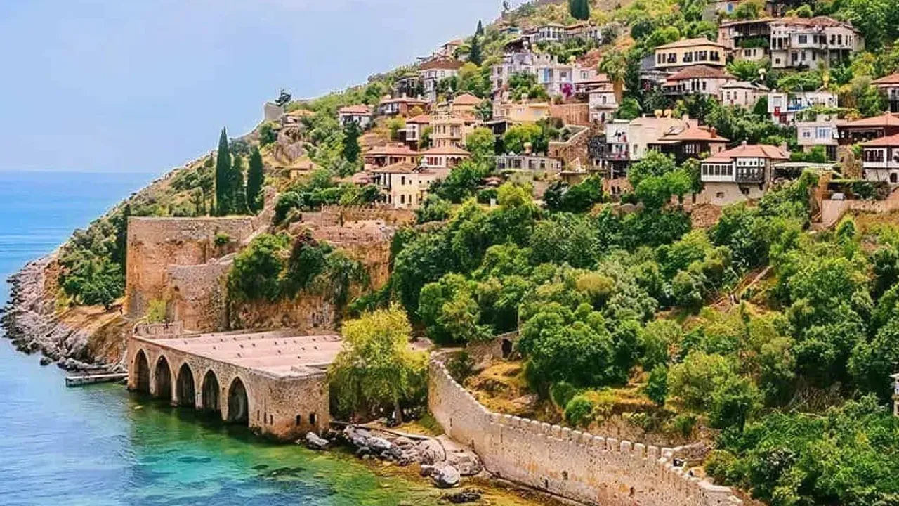 Turizm sektörüne 60 milyar liralık kredi ve vergi indirimi