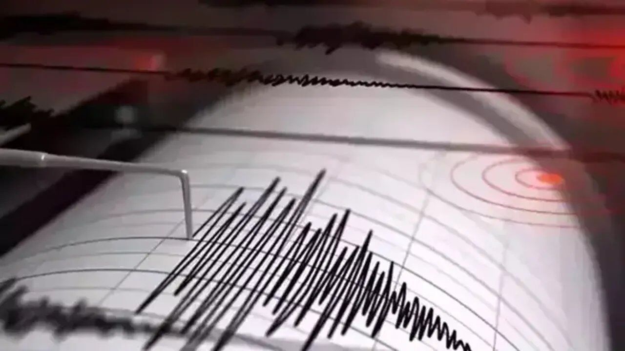 Yunanistan'ın Halkida kentinde 5.2 büyüklüğünde deprem