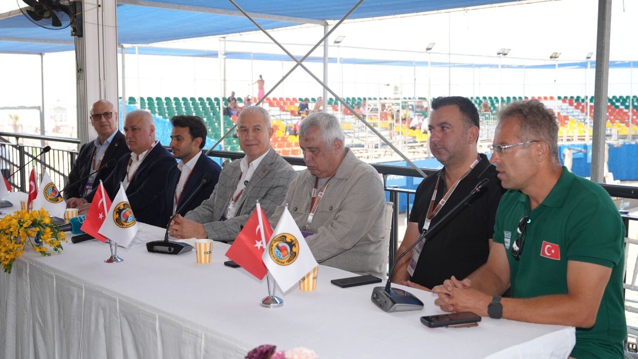 Alanya, dünya plaj voleybolunun merkezi oluyor
