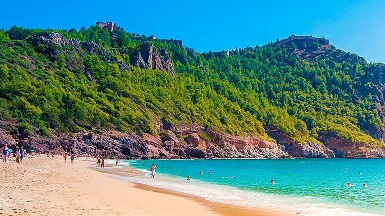 Antalya’da Dumansız Plaj Dönemi başlıyor: Alanya da listede