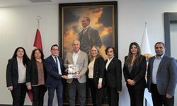 Başkan Özçelik'e turizm çalışanlarının sorunlarını ilettiler