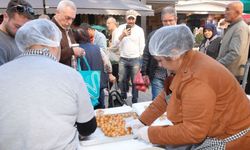 Alanya’da merhum Başkan Gülşah Durbay anısına lokma dağıtıldı