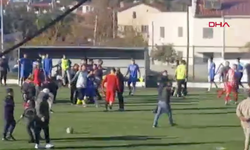 Maç sonunda saha karıştı; jandarma zor ayırdı