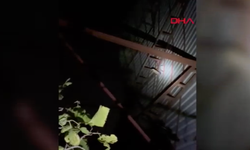 Şiddetli rüzgar evin çatısını uçurdu