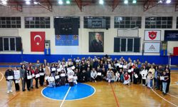 Zeybek Kursları 3'üncü dönemi tamamlandı