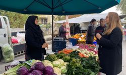 Alanya'da vatandaş pazarda sıfır atık konusunda bilgilendirildi