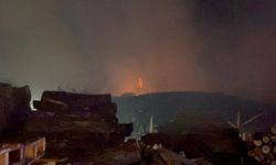 Fabrikayı bir anda alevler sardı