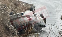 Alanya Kuşyuvası'nda korku dolu anlar: Karlı yolda araç takla attı