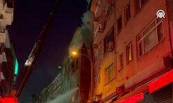 Metruk binada yangın: Pencereden atladı