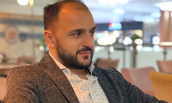 Eski belediye başkanı bıçaklı saldırıda öldürüldü