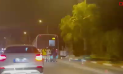 Antalya'da patenle trafikte tehlikeli hareketler yapan çocuklara LED'li uyarı