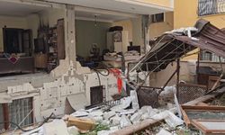 3 katlı binada patlama: Ortalık savaş alanına döndü