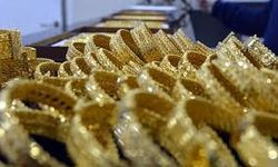 Düğünde takılan altınları bozdurduğunu itiraf etti: “Hata yaptım” diyerek yardım istedi