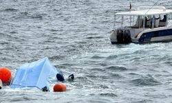 Turistleri taşıyan tekne alabora oldu: Ölü ve yaralılar var