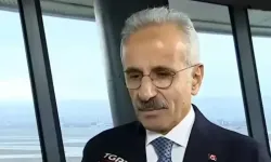 Ulaştırma Bakanı canlı yayını yarıda kesti!