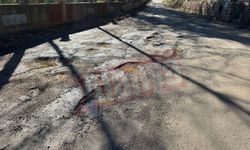 Alanya’da çukur çilesi! Sürücüler bir çukurdan kaçarken diğerine giriyor