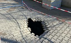 Şiddetli yağış nedeniyle yol çöktü