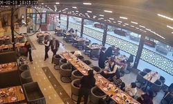 Korku dolu anlar: İftarda restorana silahlı saldırı