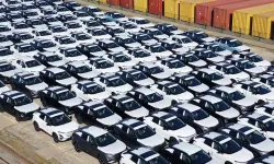 Otomobil devinden Türkiye hamlesi: Araçlar yola çıktı