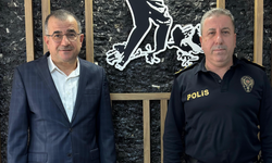 Nurkan Şaşmaz’dan anlamlı bayrak hediyesi