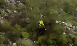 Alanya’da araç uçuruma yuvarlandı: 2 kişi ağır yaralandı