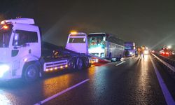 Feci kaza: 17 araç birbirine girdi; otoyol ulaşıma kapandı