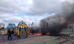 Çocuk parkında yangın çıktı