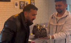Adil Okan’a iftar sonrası sürpriz doğum günü kutlaması
