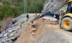 Alanya'da yol bakım çalışmaları sürüyor
