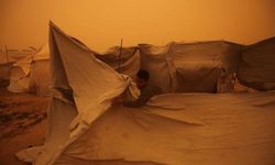 Gazze’de kum fırtınası alarmı: çadırlar zarar gördü