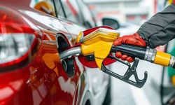 Motorinde alarm: litre fiyatı 70 liranın üstüne çıktı