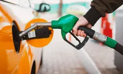 Akaryakıtta geri adım: benzin ve motorine indirim