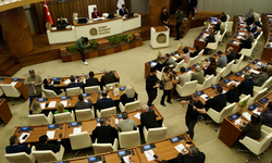 Antalya BŞB’de Esnaf Dairesi tartışması