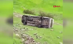 Öğrenci servisi şarampole devrildi: Çok sayıda öğrenci yaralı