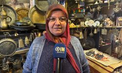 Alanya’da geçmişe ışık tutan dükkân: Asırlık gelinlik ilgi odağı oluyor