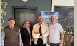 Özkan Yılmaz’a iş yerinde duygulandıran doğum günü sürprizi